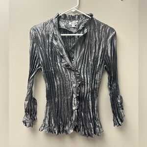 Jaipur Women’s Silver/Metallic Crinkle Long Sleeve Top